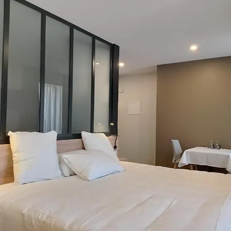 La Batisse Du Velay מלון *