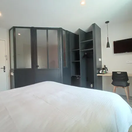 מלון La Batisse Du Velay